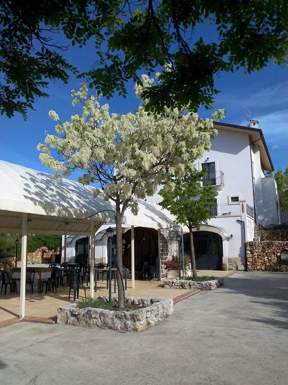 Locanda Dell'Asino D'Oro Villa Sulmona Buitenkant foto